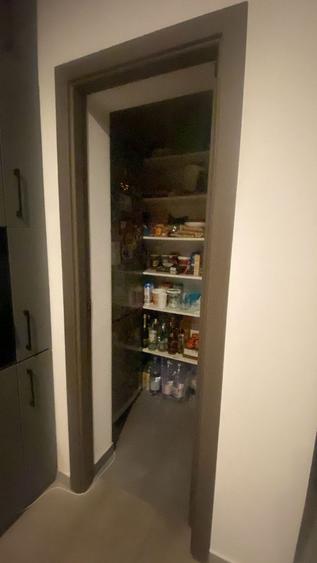 Apartament 2 camere, 60 mp, 2 balcoane, 1 parcare privată