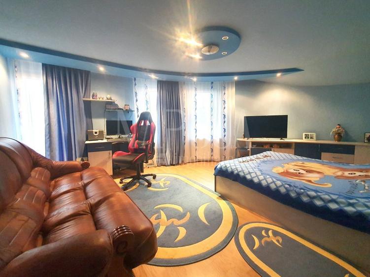 Casa 5 camere de vanzare in Nufarul Oradea, Oradea