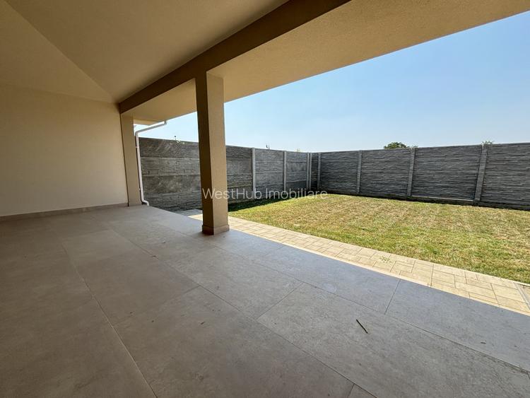 Casa 5 camere, 142mp, 300mp teren, despartita prin GARAJ in Giroc - 14
