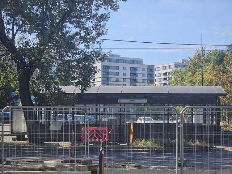 Garsoniera superba complex Akcent City bloc 2026 - 3 min pana la metrou!