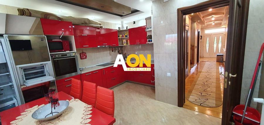 Casa P+1+M, 4 dormitoare, garaj, 500 mp teren, Micesti