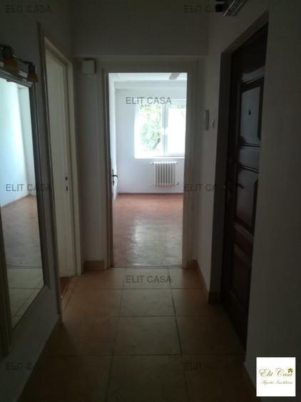 Tatarasi, 3 camere decomandat, etaj 1/4