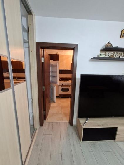 INCHIRIEZ APARTAMENT 2 CAMERE ZONA VIVO CONSTANTA