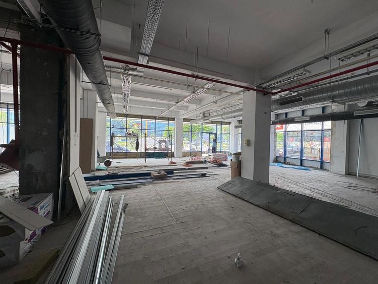 Spatiu comercial, 800mp, Podu Ros