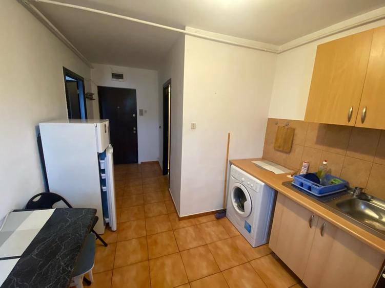 Garsonieră Decomandată
