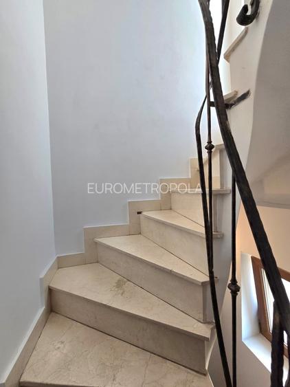 Duplex in vila Aviatorilor-Televiziune