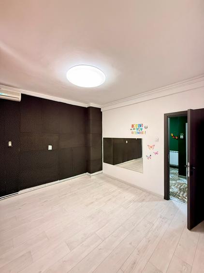 Vatra Luminoasa / Piata Iancului / Vila individuala cu 6 camere/ 230 mp