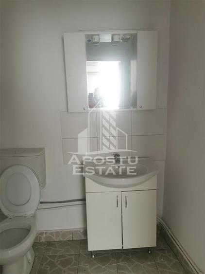 Casa in zona Printul Turcesc ,pretabil și pentru spatiu comercial .