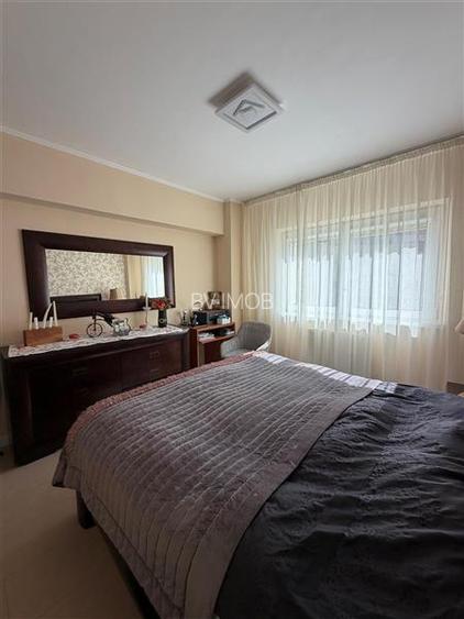 Inchiriere 3 camere zona Racadau gama LUX, etaj 5, insorit - 13