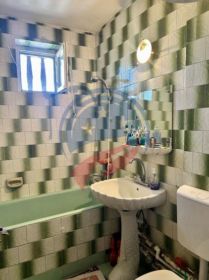 Apartament 2 camere semidecomandat | Semicentral | Etaj 3 | Mobilat și utilat |