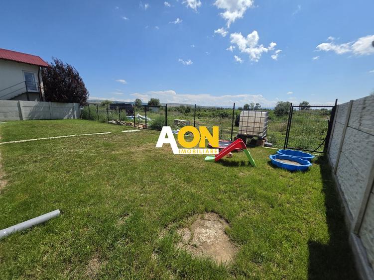 Apartament cu 3 Camere, 2 Bai, 100mp Curte Proprie, Boxa 40 mp