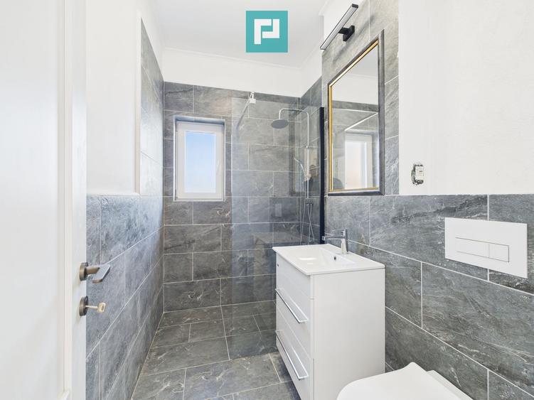 Apartament trei camere Torontalului