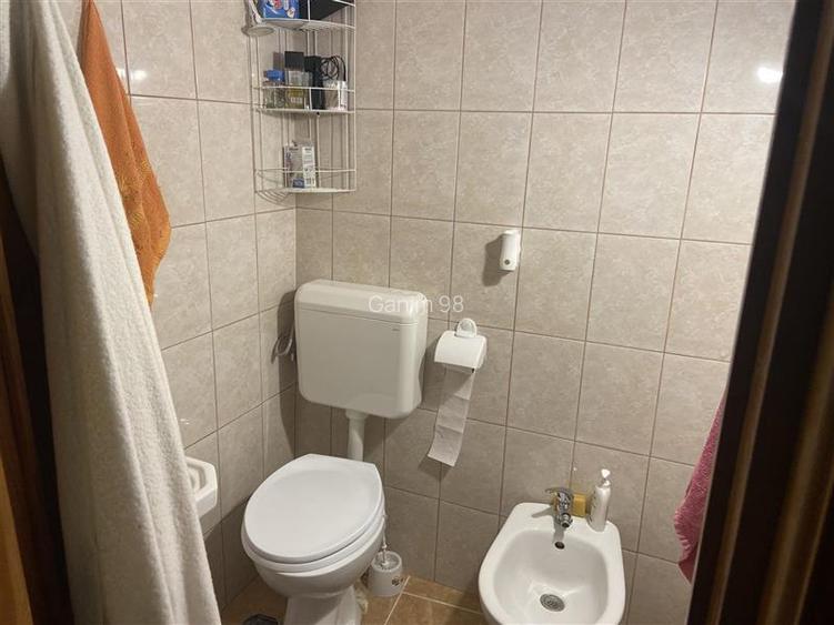 Apartament 3 camere , strada Pictor Grigorescu (b-dul Brailei ) , 72 mp , centra - 7