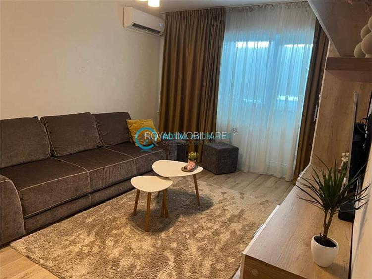 Royal Imobiliare - Vanzare apartament 2 camere, zona Bld Bucuresti - 4