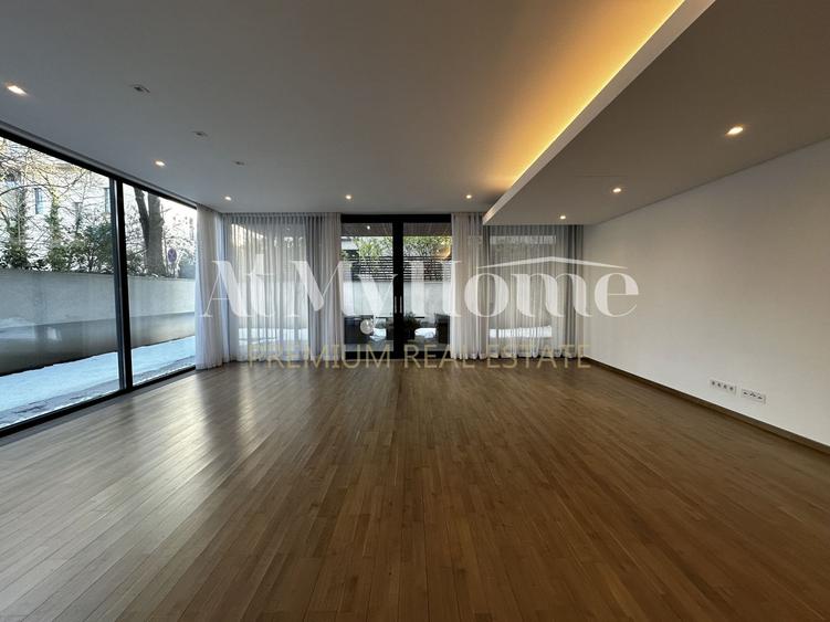 Apartament MODERN cu 4 camere, mobilat partial,finisaje lux, parcare,80mp terasa