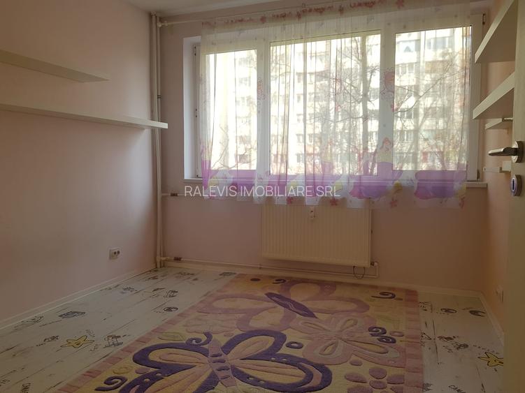 Apartament 3 camere, et 2/10, parcare, piata Unirii - 10