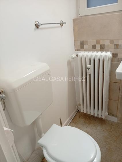 Piata Romana Bd. Dacia str. Christian Tell, metrou aproape, ASE - 7