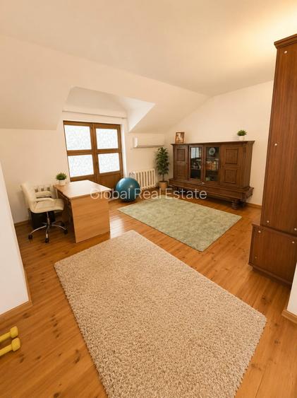 Vila 6 Camere P/M Teren 1000mp Poiana - 38