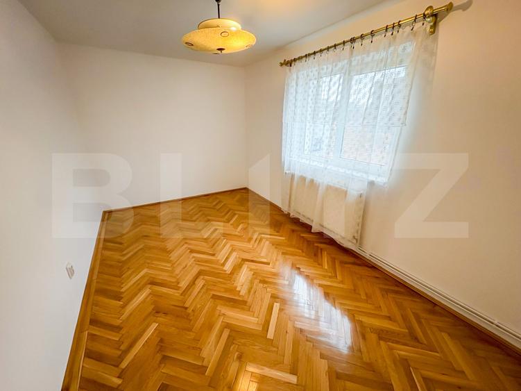 Apartament de vanzare, 4 camere, 87 mp2, Deva