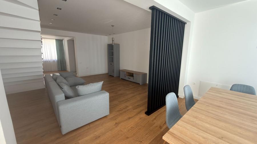 Casa lux 4 camere zona Gușterița