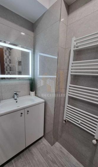 Apartament 2 camere decomandat Isaran Tractorul Brasov
