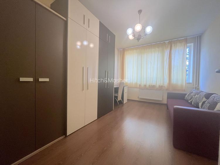 Apartament de închiriat – 3 camere - 12