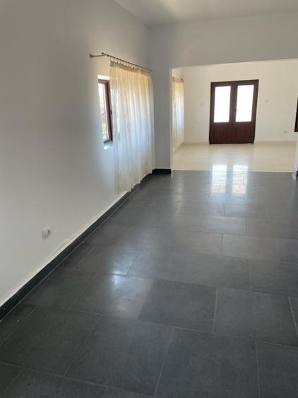 Casă spațioasă 184 mp de vânzare – Sadova, Dolj