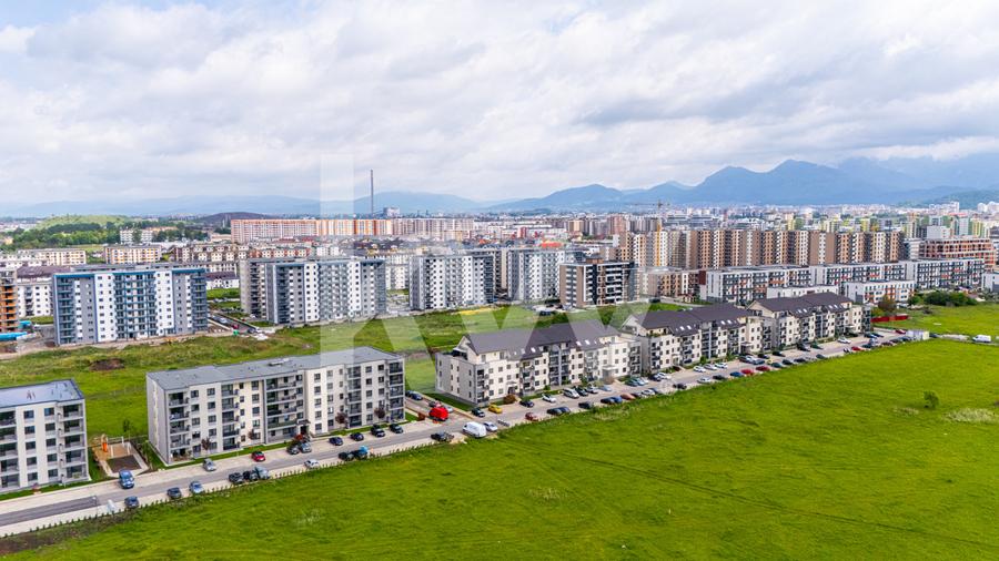Teren intravilan cons. bloc- 740 mp | Regim P+2E–3E | Tractorul – Brașov