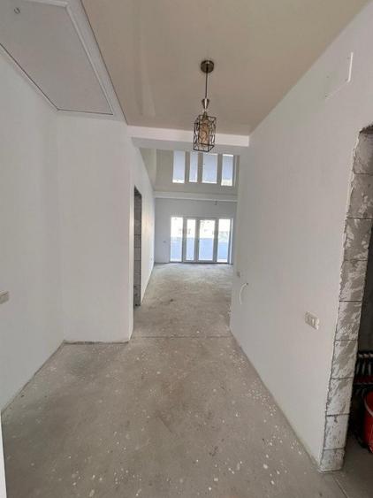 Casă 4 Camere de vânzare în Valu lui Traian | Nouă | La Alb