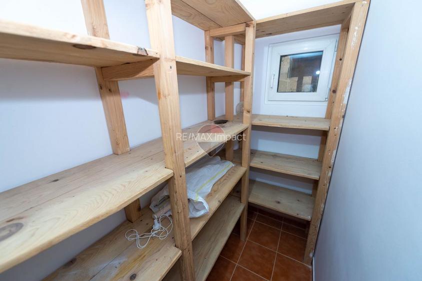 Apartament 3 camere decomandat, 88 mp, an 1982, Piata 1 Mai, Victoriei - 23