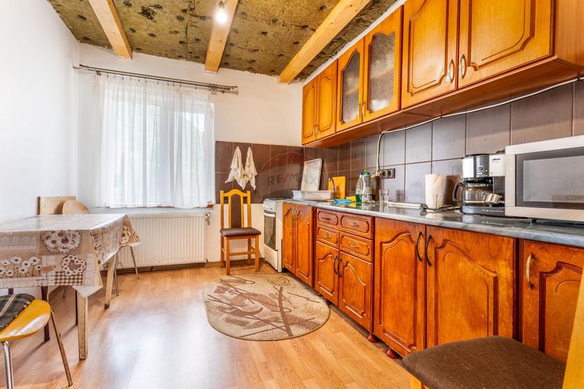 Oportunitate de investitie Maguri Racatau, 7 camere, ciubar,