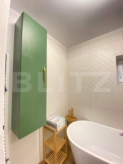 Apartament cu 4 camere | Renovat și mobilat lux | Centru Civic