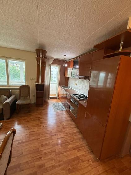Apartament 3 camere, 49 mp, parcare, Bulevardul București