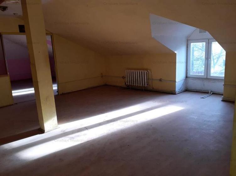 1100mp util IMENSA VILA P+1+M+ 2 spatii comerciale, zona Centrala