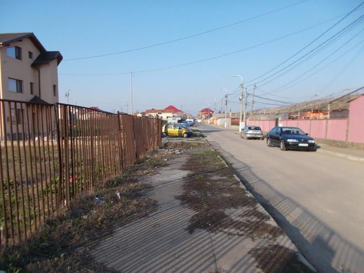 Teren de vanzare pe strada Comarnic ,toate utilitatile
