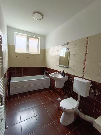 Apartament ZONĂ ULTRA-CENTRALĂ ,str. Eroilor, Floresti 57mp, mutare imediata!!!
