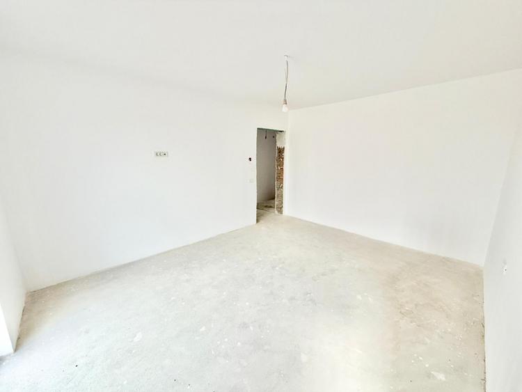 Duplex modern - 94 mp - Cartier asfaltat - Mosnita
