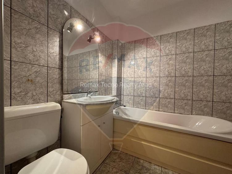 Apartament 2 camere-Micalaca( aproape de Univ.Aurel Vlaicu) - 12