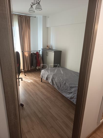 4 camere decomandat | 85 mp | Renovat complet | Etaj 3 | Mărgeanului - Bârcă