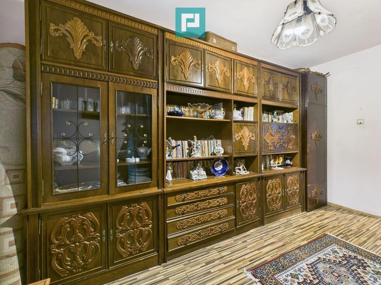 Apartament cu 3 camere la parter, zona Gării