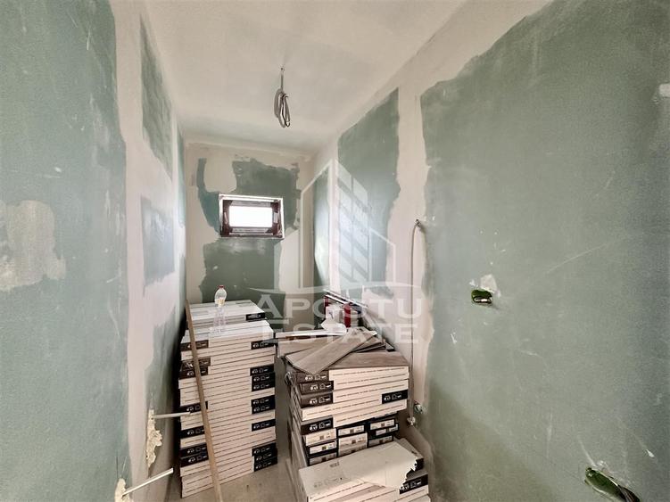 Jumatate de duplex cu 3 camere, de vanzare, Sanandrei, Timis