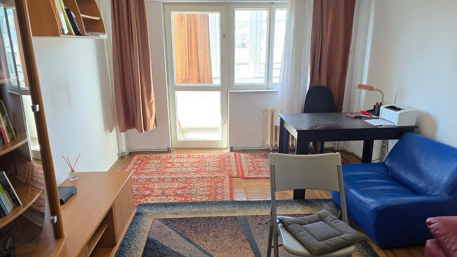 Vand apartament 3 camere decomandat in Deva, Zarandului, in spatele Pietei et 5