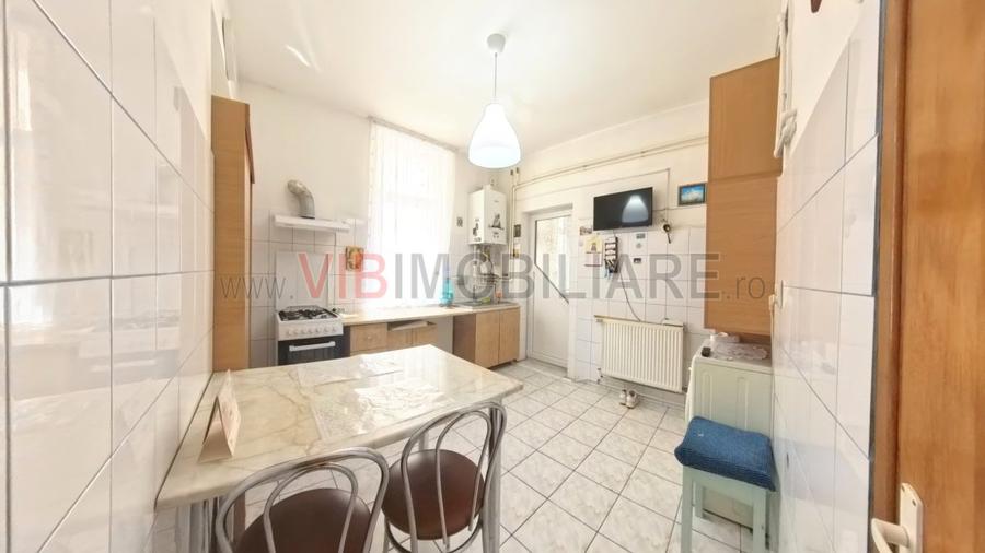 2 camere in vila / Aproape de Parcul Carol