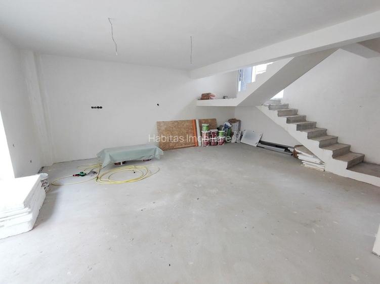 Casa cuplata, noua, intr-o zona de case- linistita,in Dambul Rotund - 8