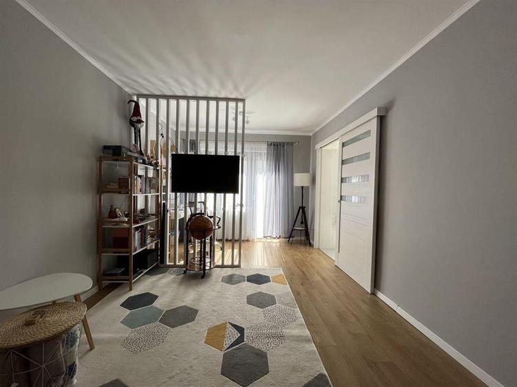 Casa 3 camere 100 mp zona Semicentrala Curte individuala Gratar