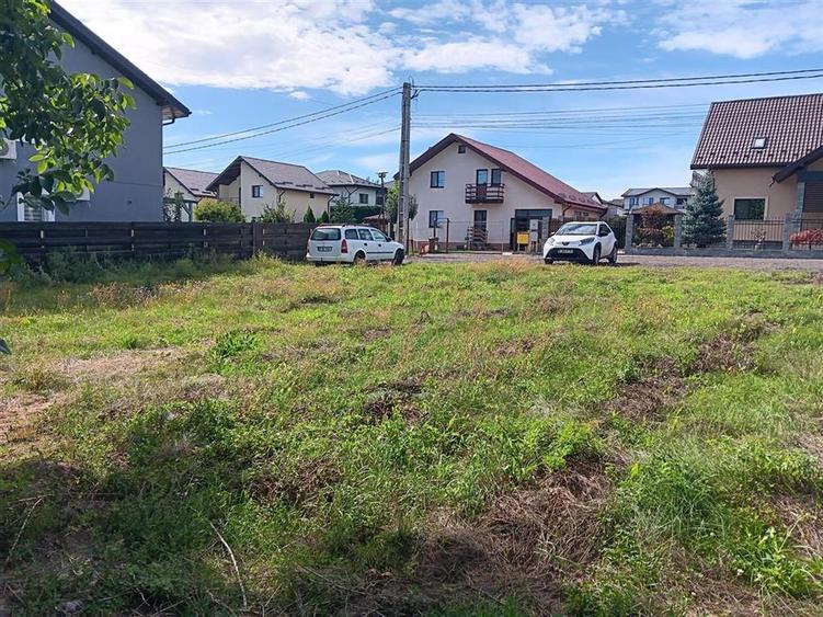 Valea Adanca str Cosarilor TEREN 550mp Intravilan cu utilitati