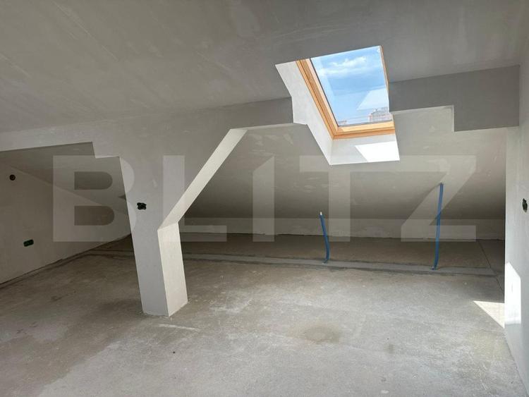 Apartament finisat 3 camere, 183 mp, bloc nou, zona Zamca