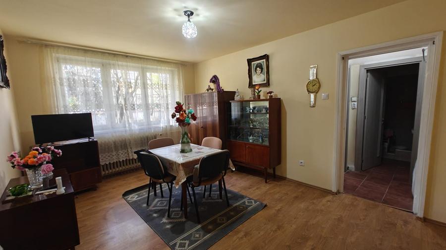 0 comision 2 camere zona Iulius Mall, 45 mp