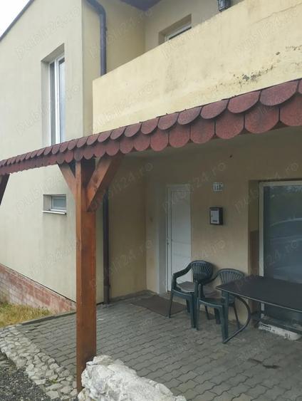 Duplex 4 camere pe Romul Ladea