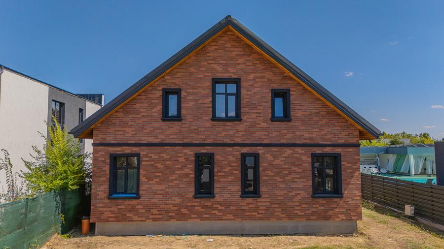 Casă premium nZEB A+ P+M și Anexă S+P